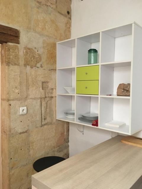 Appart Sympa Dans Le Vieux Nimes Apartment Bagian luar foto