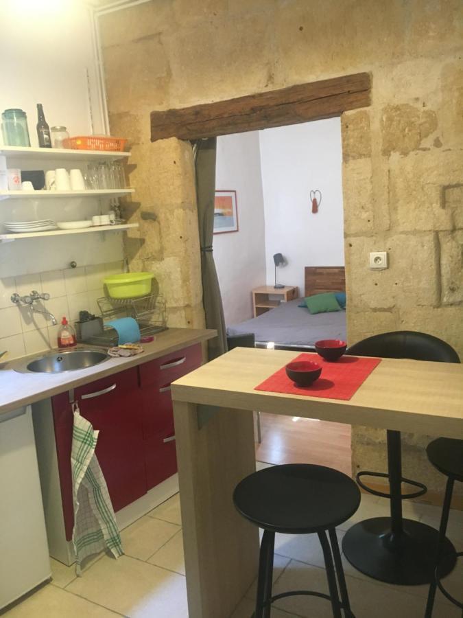 Appart Sympa Dans Le Vieux Nimes Apartment Bagian luar foto